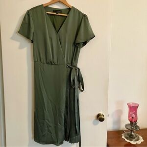 Banana Republic Green Wrap Midi Dress